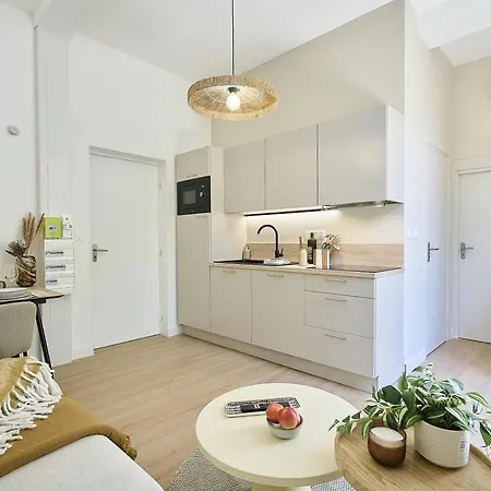 Le Verrier - T3 6 Pers - Mezzanine - Lille 13 Min * Ronchin