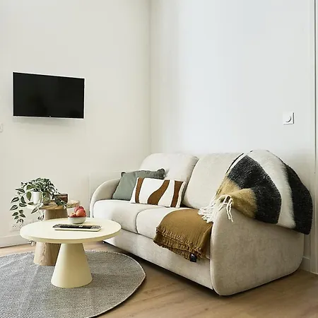 Apartment Le Verrier - T3 6 Pers - Mezzanine - Lille 13 Min